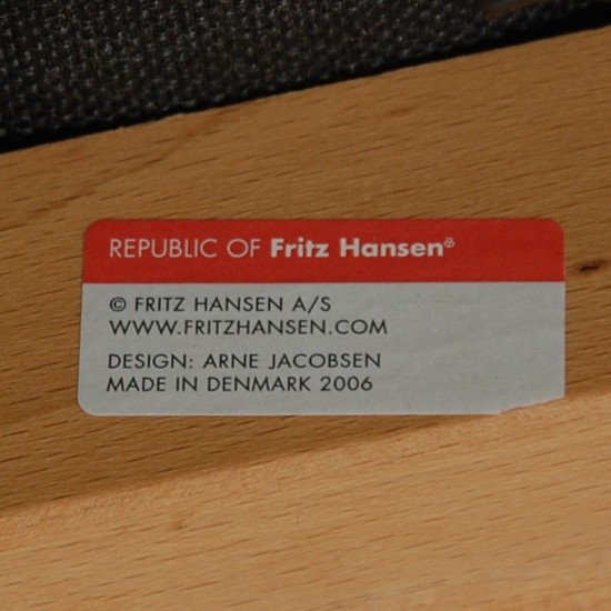 Arne Jacobsen 3-personers 3303 sofa i cognac læder