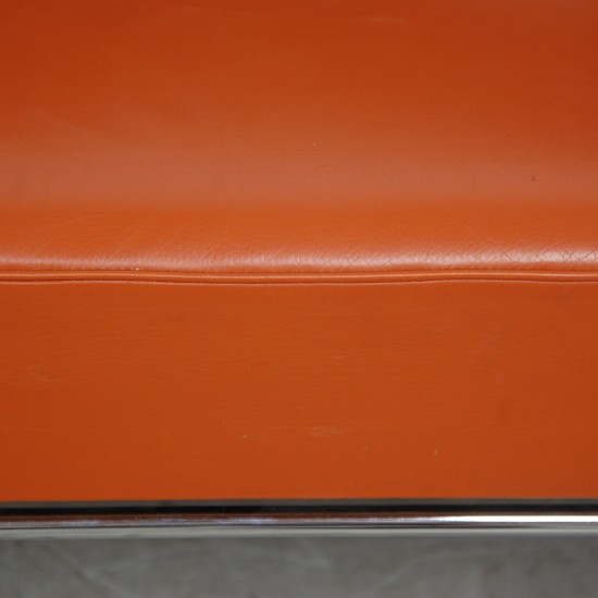 Arne Jacobsen 3-personers 3303 sofa i cognac læder