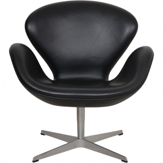 Arne Jacobsen Svanestol i sort originalt aura læder 2006