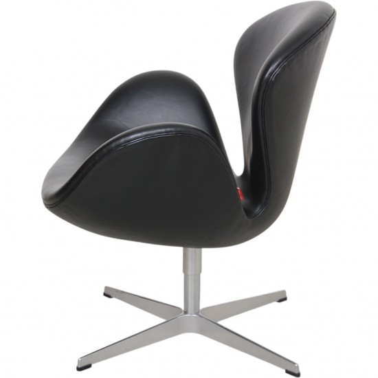 Arne Jacobsen Svanestol i sort originalt aura læder 2006