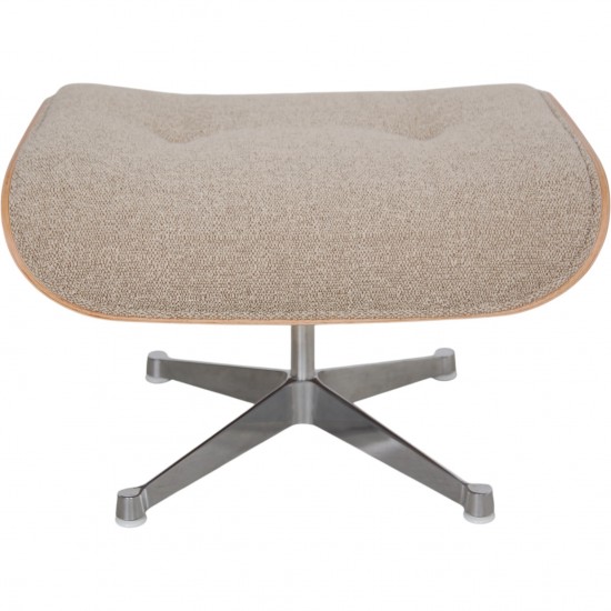 Charles Eames Lounge chair med ottoman i Nubia stof