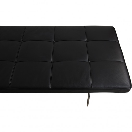 Poul Kjærholm PK-80 Daybed i sort Aura læder