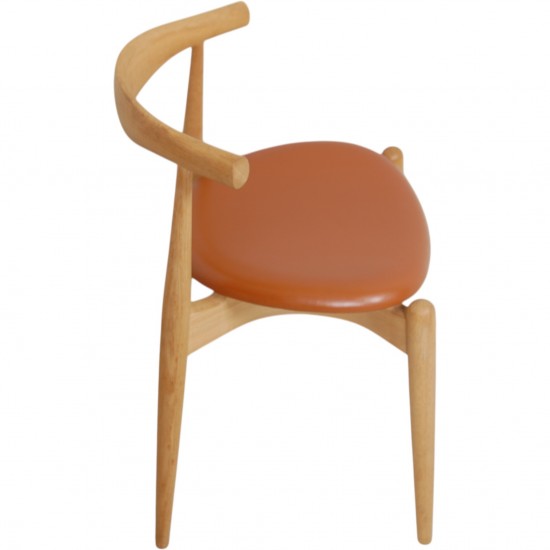 Sæt med 4 Hans Wegner CH20 stole af eg