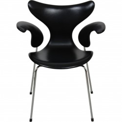Arne Jacobsen 3208 Lily chair in black leather