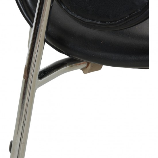 Arne Jacobsen 3208 Lilje stol i sort læder