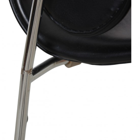 Arne Jacobsen 3208 Lilje stol i sort læder