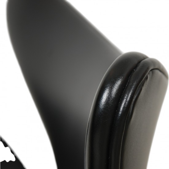 Arne Jacobsen 3208 Lilje stol i sort læder