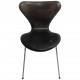 Sæt af 4 Arne Jacobsen Syver stole i patineret sort anilin læder