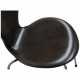 Sæt af 4 Arne Jacobsen Syver stole i patineret sort anilin læder