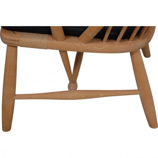Hans Wegner Påfuglestol af ask og teak