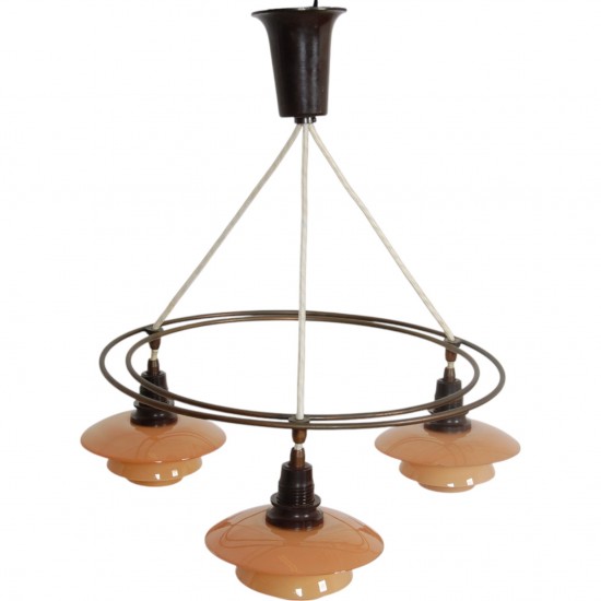Poul Henningsen Ringkrone med rosa glasskærme ph1/1