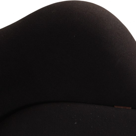 Arne Jacobsen Ægget stol i sort stof 2012