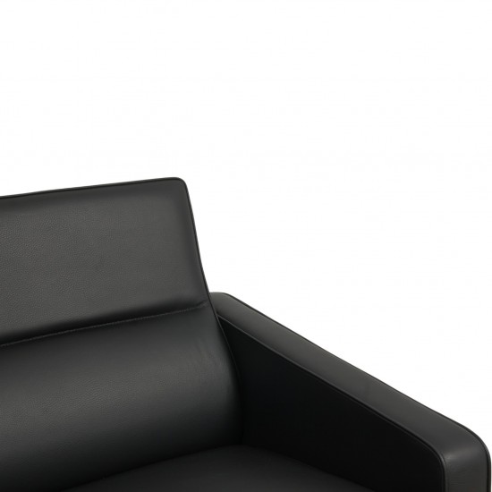 Arne Jacobsen 2pers Lufthavnssofa nypolstret i sort bizon læder