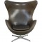 Arne Jacobsen Ægget stol i sort grace læder 2010