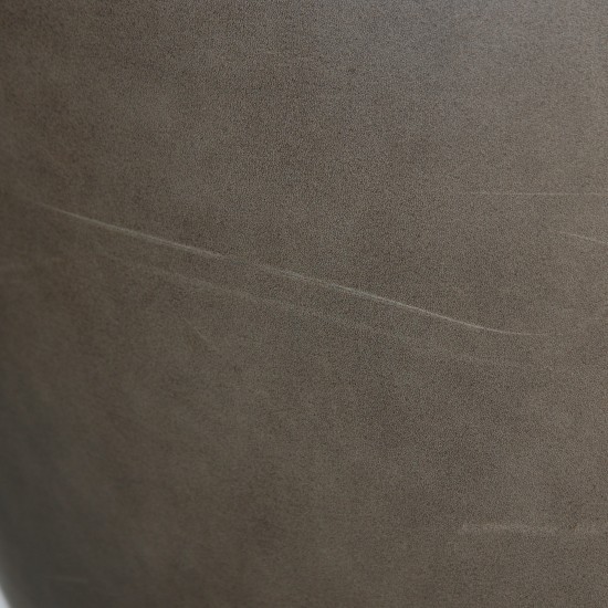 Arne Jacobsen Ægget stol i sort grace læder 2010