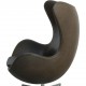Arne Jacobsen Ægget stol i sort grace læder 2010