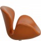Arne Jacobsen Svane stol nybetrukket med valnød Classic læder