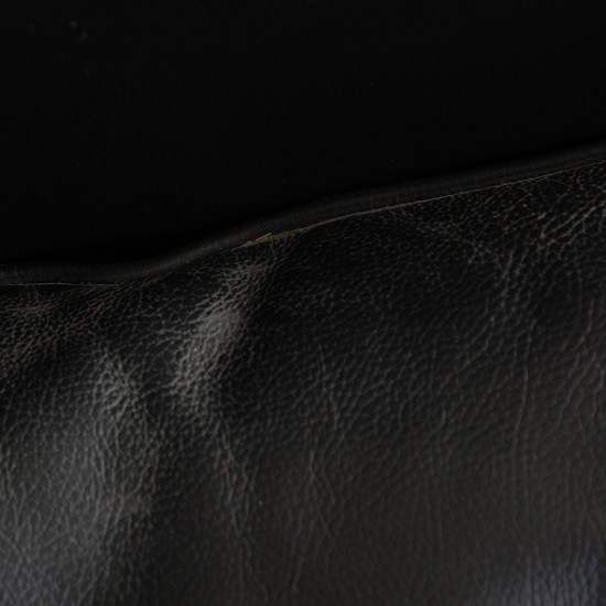 Børge Mogensen 2204 Øreklapstol i sort læder