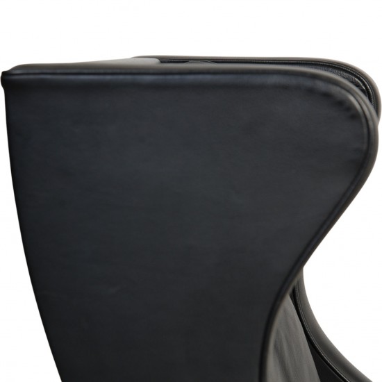 Børge Mogensen 2204 Øreklapstol i sort læder