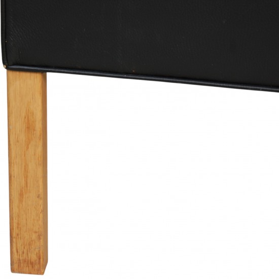 Børge Mogensen 2204 Øreklapstol i sort læder