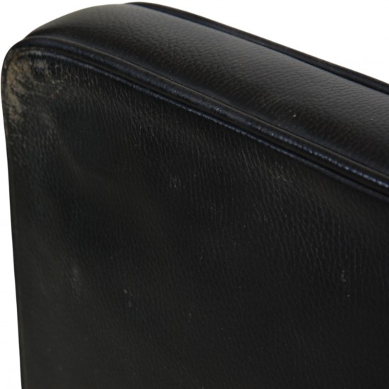 Børge Mogensen 2204 Øreklapstol i sort læder