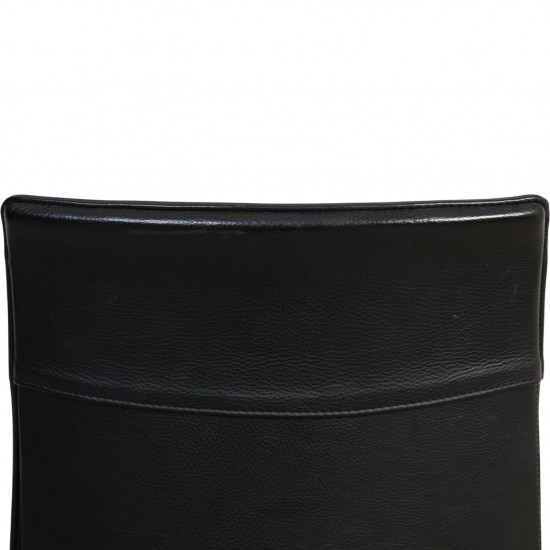 Fabricius og Kastholm høj Tulip stol i sort læder