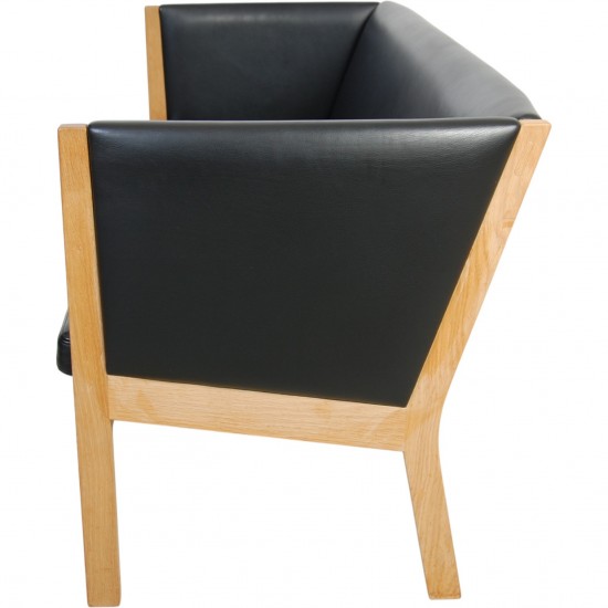 Hans Wegner 3-personers Ge285 sofa i sort læder