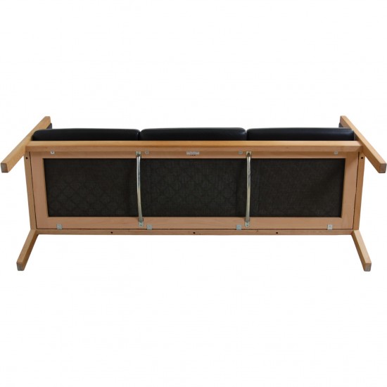 Hans Wegner 3-personers Ge285 sofa i sort læder