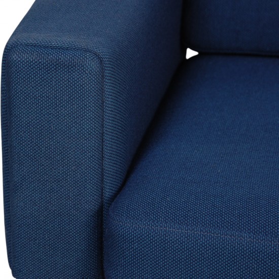 Hans Wegner GE236 3-personers sofa i blåt stof og eg