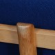Hans Wegner GE236 3-personers sofa i blåt stof og eg