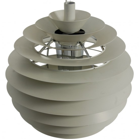 Poul Henningsen Louvre lampe