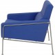 Arne Jacobsen 3301 loungestol i blåt stof 1997