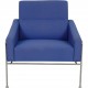 Arne Jacobsen 3301 loungestol i blåt stof 1997