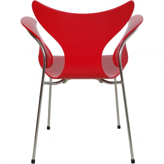 Arne Jacobsen rød 3208 Lilje stol 2007