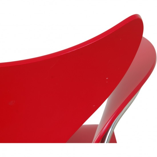 Arne Jacobsen rød 3208 Lilje stol 2007