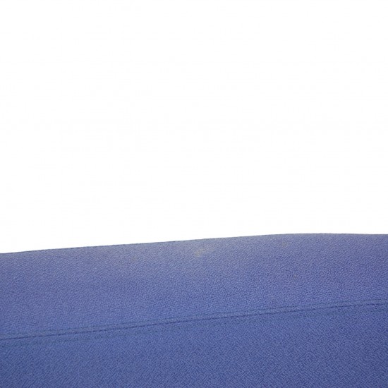 Arne Jacobsen 3303 3-personers sofa i blåt stof 1997