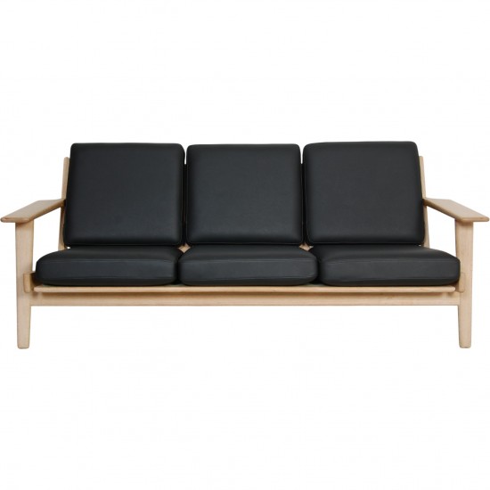 Hans Wegner 3-personers GE290 sofa i sort læder og sæbebehandlet eg