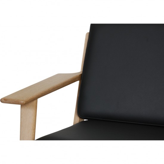 Hans Wegner 3-personers GE290 sofa i sort læder og sæbebehandlet eg