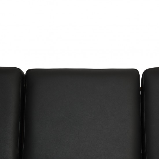 Hans Wegner 3-personers GE290 sofa i sort læder og sæbebehandlet eg