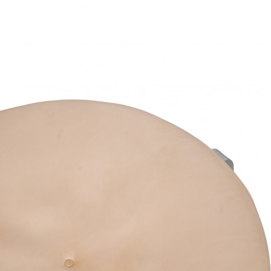 Poul Kjærholm PK33 skammel i natur læder 2017