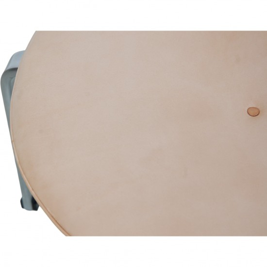 Poul Kjærholm PK33 skammel i natur læder 2017