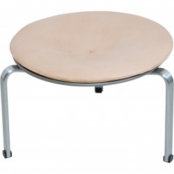 Poul Kjærholm PK33 skammel i natur læder 2017