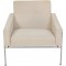 Arne Jacobsen 3301 lufthavnsstol i lyst stof