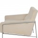 Arne Jacobsen 3301 lufthavnsstol i lyst stof