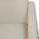 Arne Jacobsen 3301 lufthavnsstol i lyst stof