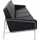 Arne Jacobsen 3304 4.personers lufthavnssofa i sort læder