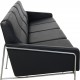 Arne Jacobsen 3304 4.personers lufthavnssofa i sort læder