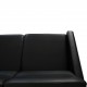 Arne Jacobsen 3304 4.personers lufthavnssofa i sort læder