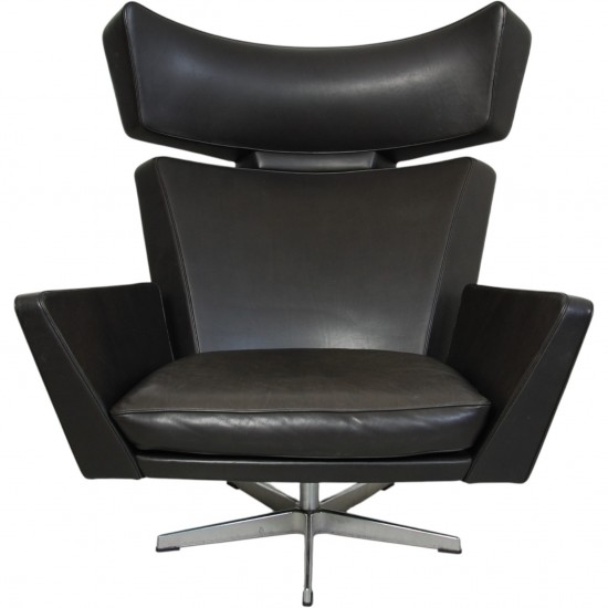 Arne Jacobsen Oksen med skammel i sort grace læder