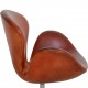 Arne Jacobsen Svane stol i patineret cognac læder